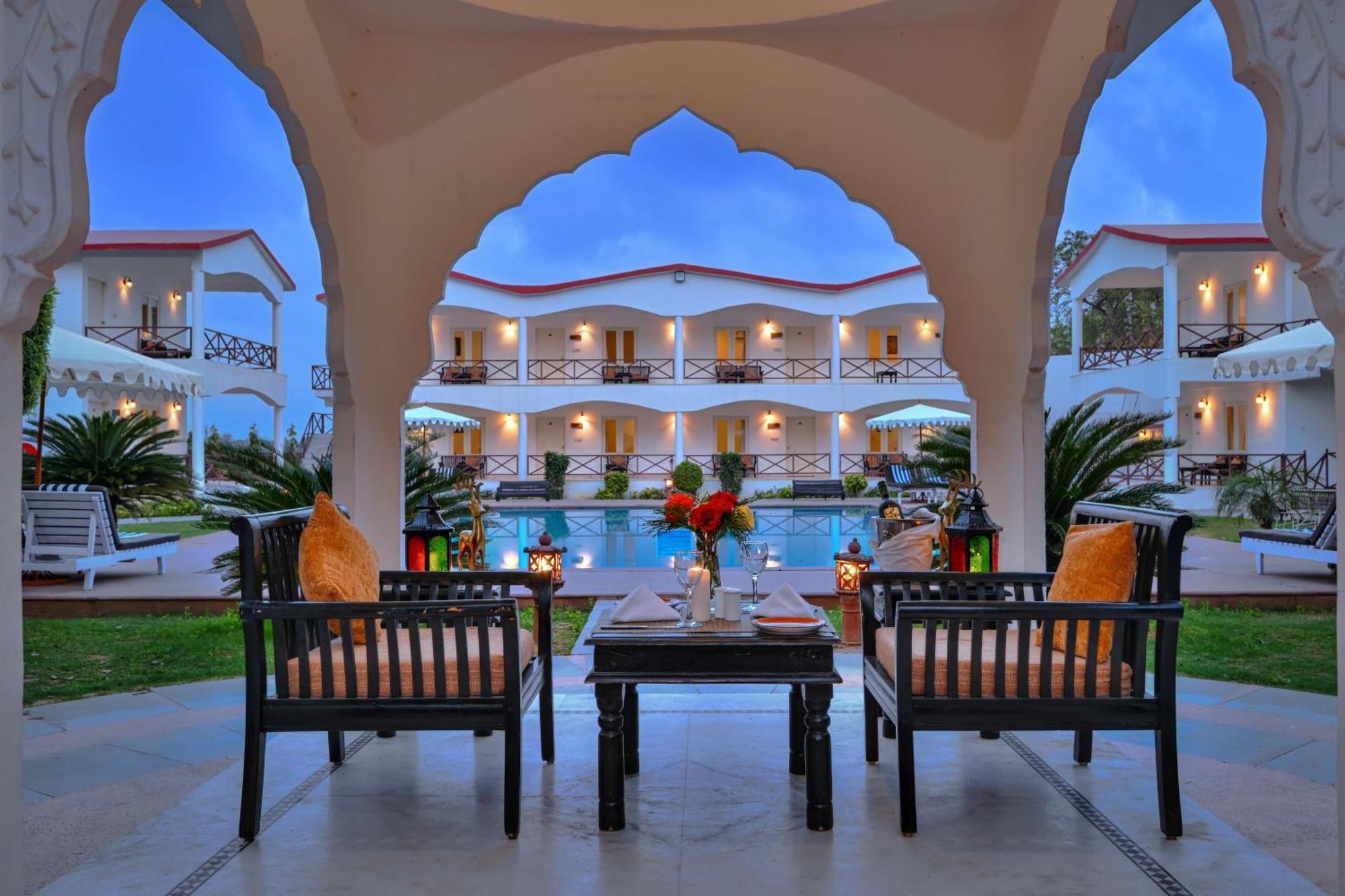 Tiger Den Resort Khilchīpur Exteriör bild